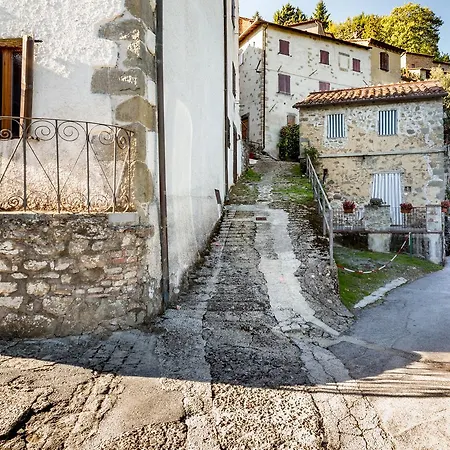 Casa Dei Ciliegi Διαμέρισμα Monti di Villa